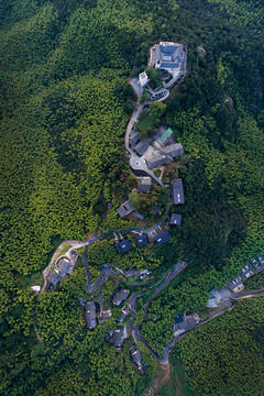 Gallery of Naked Castle / Shanghai Tianhua Architectural Design  - 6