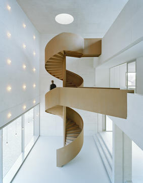 Galería de  Las 15 mejores escaleras y sus detalles  - 11