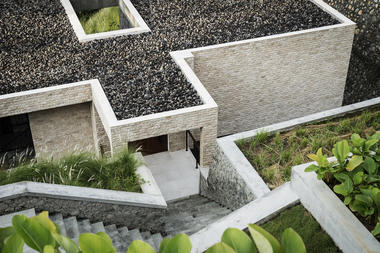 Residencia Maleo  / mitchel squires & associates