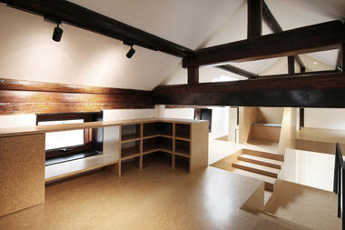 Gallery of V House of Dashilar / hyperSity  - 17