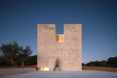 Gallery of The Capela do Monte Through the Lens of João Morgado  - 1