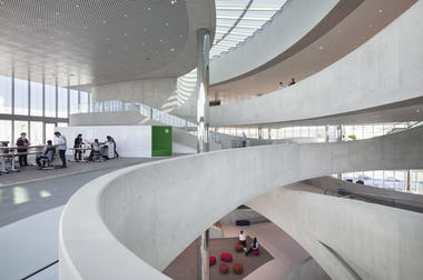 Centro de innovación Merck / Architect HENN