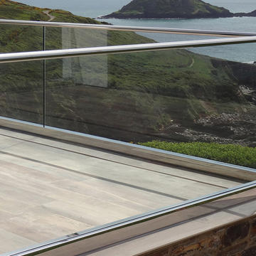 Gallery of GRS TAPER-LOC Glass Railing System - 1