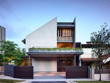 Gallery of Cascading Courts  / HYLA Architects  - 1