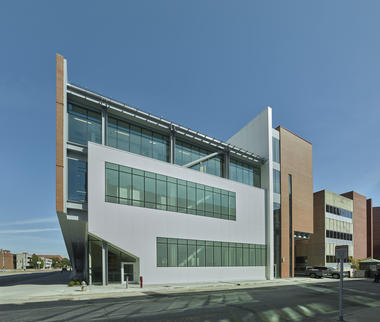 Gallery of UTHSC Center for Healthcare Improvement and Patient Simulation / brg3s Architects  - 3