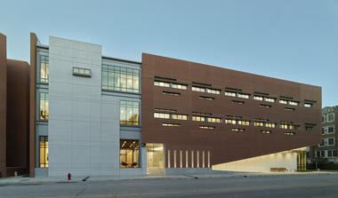 Gallery of UTHSC Center for Healthcare Improvement and Patient Simulation / brg3s Architects  - 9