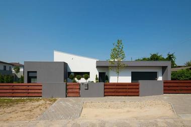 M住宅 / RS + Robert Skitek