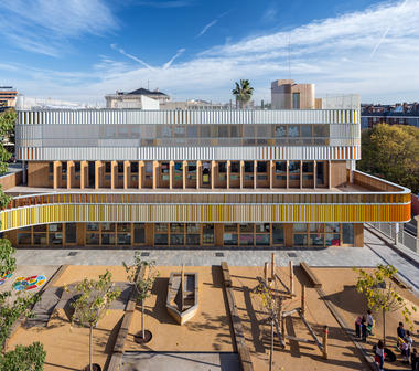 Gallery of Lycée Français Maternelle in Barcelona / b720 Fermín Vázquez Arquitectos  - 6