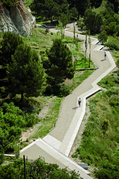 Camino Mirador en las Antiguas Minas de Yeso / Batlle i Roig Arquitectura