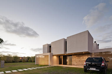 Vivienda Olivos / TATÚ Arquitectura