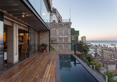 Residência Unifamiliar Hector Calvo / Fantuzzi + Rodillo Arquitectos