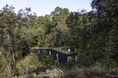 Casa de la Roca / Cadaval & Solà-Morales