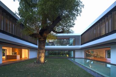 See Through House / Wallflower Architecture + Design