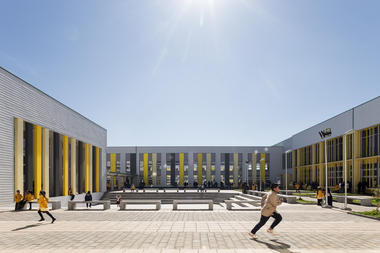 Colegio de Cultura y Difusión Artística de la Unión / Andrés Crisosto Smith