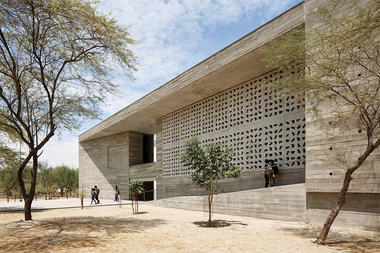 Aulario UDEP / Barclay & Crousse