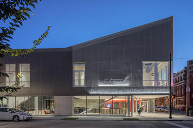 Gallery of The Otto M. Budig Theater / GBBN  - 1