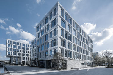 上海外高桥自贸壹号科技产业园 / 上海大形建筑规划设计