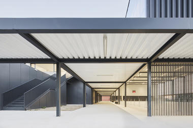 Gallery of Municipal Sports Pavilion of Vila-Seca / NAM Arquitectura  - 1