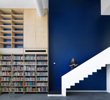 低成本住房改造成三层住宅 SW House / Arbejazz architecture studio