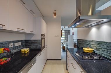 Gallery of Rohan / Ashwin Architects  - 9