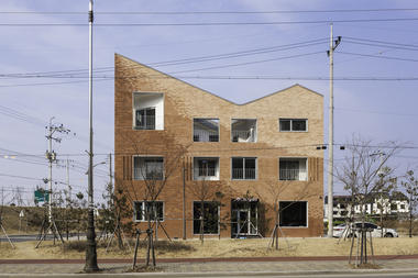 家庭咖啡馆 Kimhae Roastery House / JYA-RCHITECTS