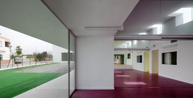 Gallery of Educational Centre in El Chaparral / Alejandro Muñoz Miranda  - 12