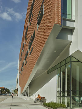 Gallery of UTHSC Center for Healthcare Improvement and Patient Simulation / brg3s Architects  - 12