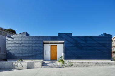 Gallery of House in Kozukue / Takeshi Hosaka Architects  - 2