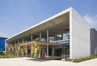Gallery of Star Engineers, Administrative Building and Factory / Studio VDGA  - 20