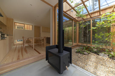 Casa en Akashi / arbol
