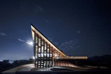 Gallery of Hilltop Gallery / dEEP Architects  - 24