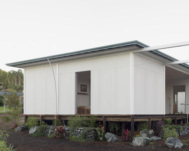 Gallery of House with a Guest Room / Andrew Power  - 7