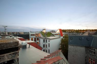 Gallery of Penthouses and Rooftop Terrace / JDS Architects  - 8