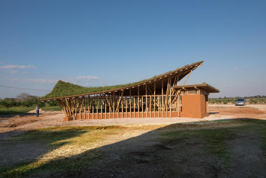 La Ceiba / Lucila Aguilar Arquitectos