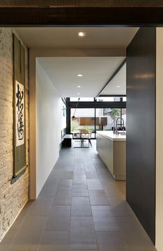 Gallery of Salt and Pepper House / Kube Architecture  - 11