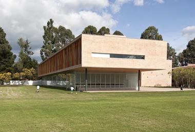 Gallery of Arts Center / taller de arquitectura de bogotá  - 6