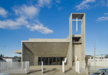 Parroquia Todos Los Santos / Gonzalo Mardones V Arquitectos