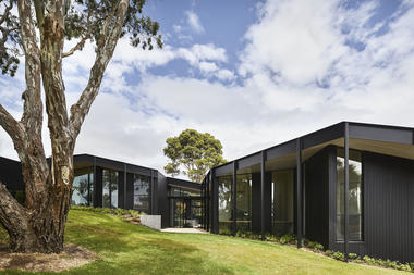 Gallery of Red Hill Farm House / Carr  - 1