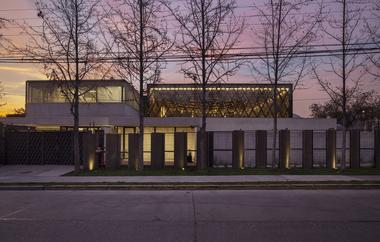 Sinagoga y Centro Comunitario NBI  / Nicolas Loi