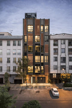 Gallery of Arghavan Family Apartment / Alidoost & partners  - 6
