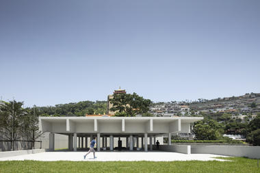 Mausoleo Chia Ching  / Álvaro Siza + Carlos Castanheira