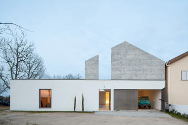 ByExtensive / DRK.Architects