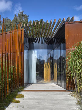 Family House “Heart” / Daniela Polubědovová