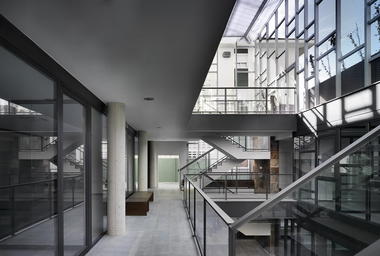 Gallery of Municipal Center for Citizen Activities / Sección B Arquitectura  - 18