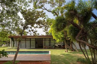 Itaipu House / Equipe Lamas