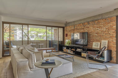 Galeria de Apartamento Itaim / SOEK Arquitetura + VOA Arquitetura  - 1
