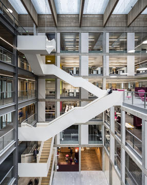 画廊 贝叶斯中心 / Bennetts Associates  - 1