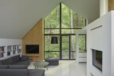 Casa em Rasu Namai / Inblum Architects