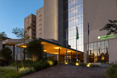 Gallery of Wyndham Garden Hotel  / N2B Arquitetura  - 4