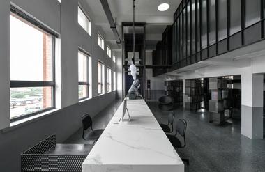 Gallery of MH Creative Studio / Xiamen Himalaya Design & Decoration  - 1
